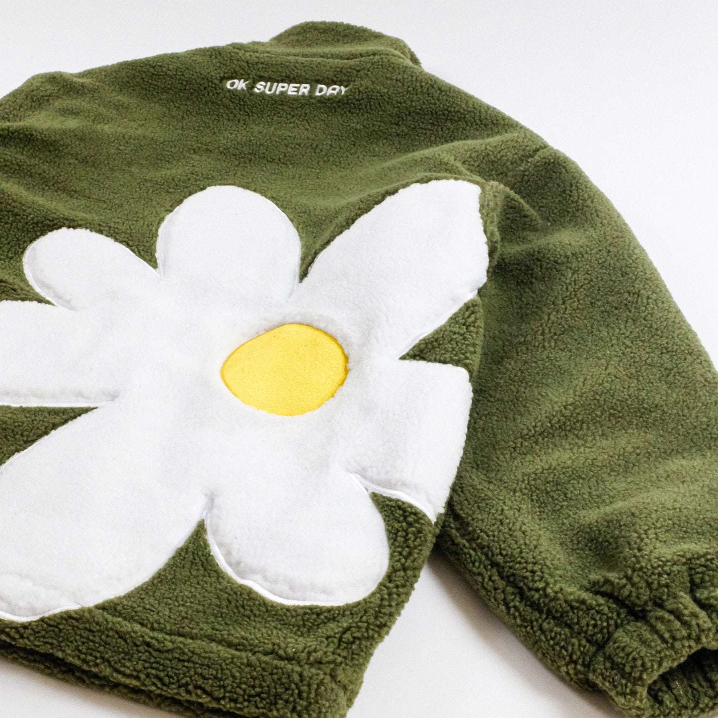 (PRE-ORDER) DAISY MOSS FLEECE