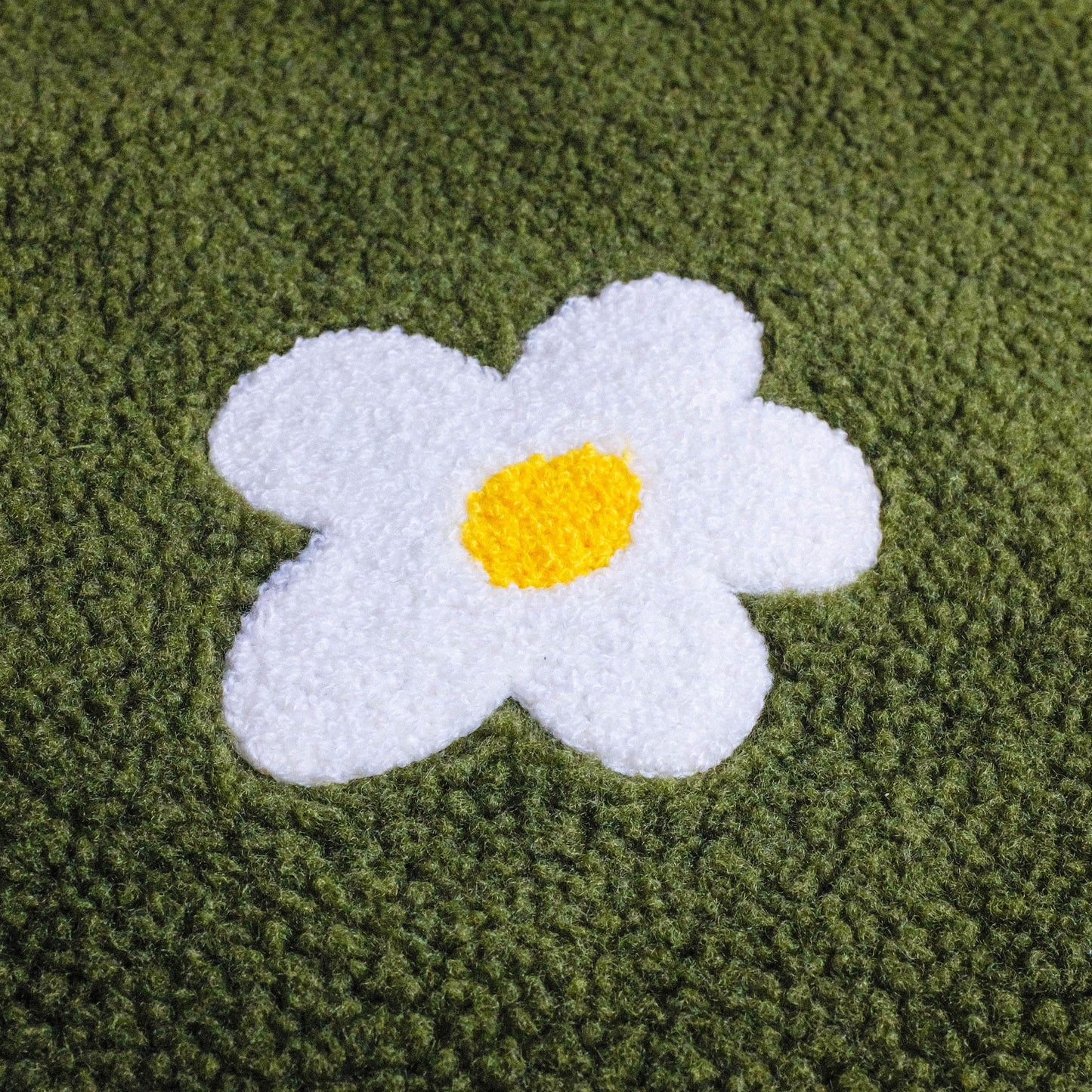 (PRE-ORDER) DAISY MOSS FLEECE