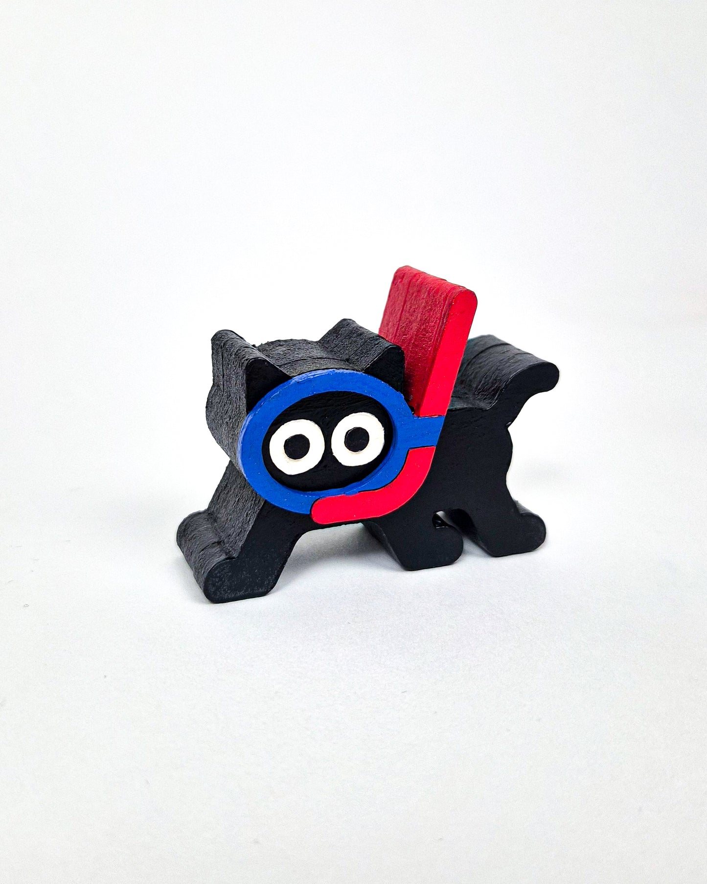 SNORKEL CAT WOODEN FIGURE (1pc)