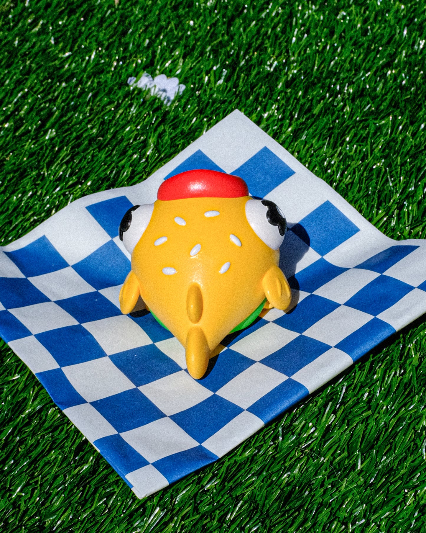 BUGGY PUFFER TOY (VANDYTHEPINK)