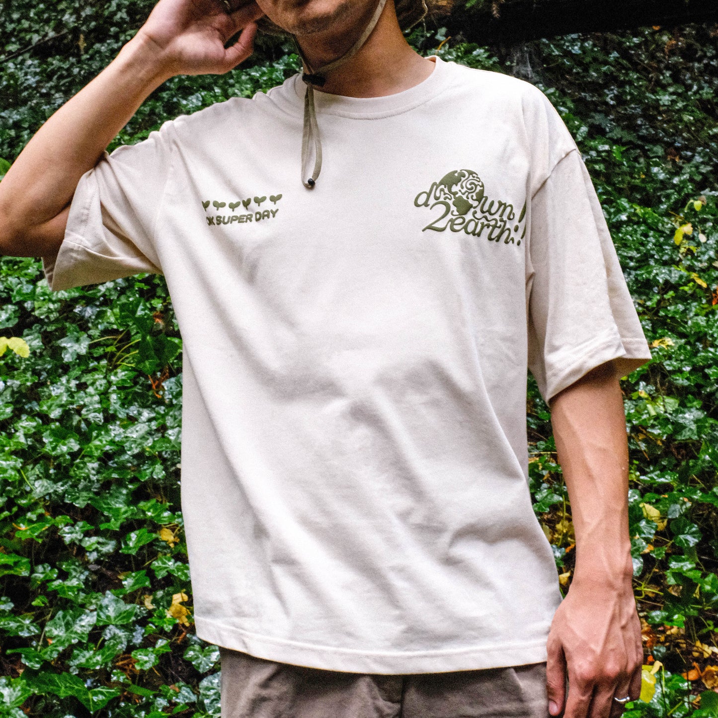 FLOWER BUDS TEE