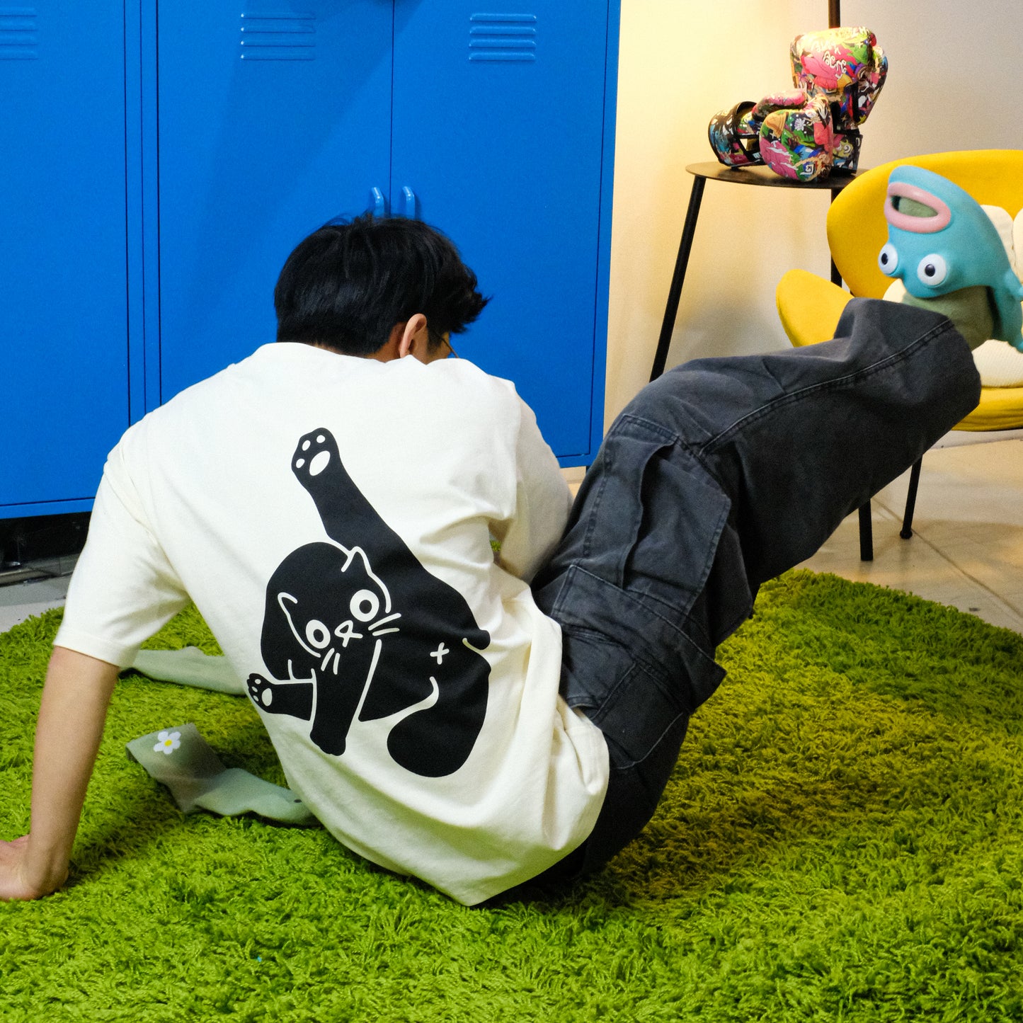 CAT BUTT TEE